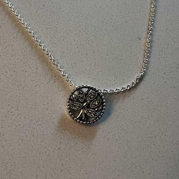 Pandora Family Tree Necklace - Picture 1 of 3
